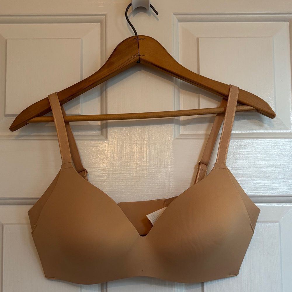 Knix Tan Seamless Bra Size 3